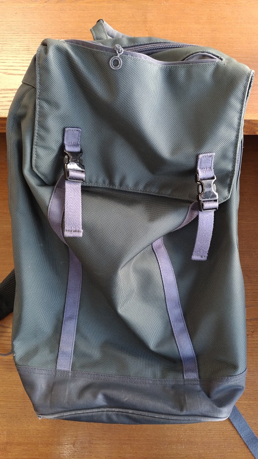 C6のバッグ修理でお困りなら